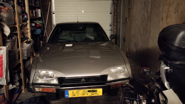 Silver-grey Citroën CX in a garage